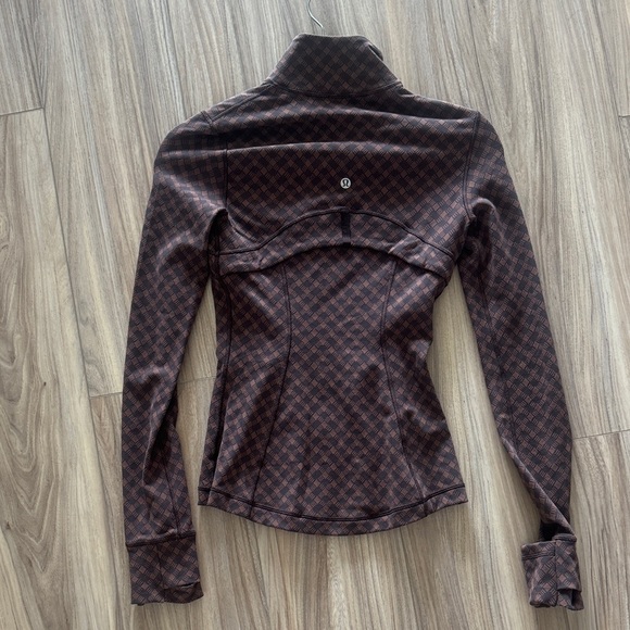 lululemon athletica Brown Diamond-Pattern Zip Jacket - Picture 2 of 2
